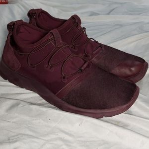 °Under Armour no tie suede